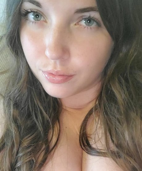 Lisa ASMR pornstar pretty photo