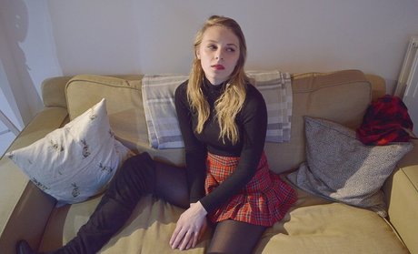 Sydney Poniewaz adult star galleries