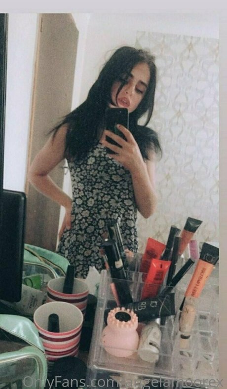 angelamoorex model adult pictures