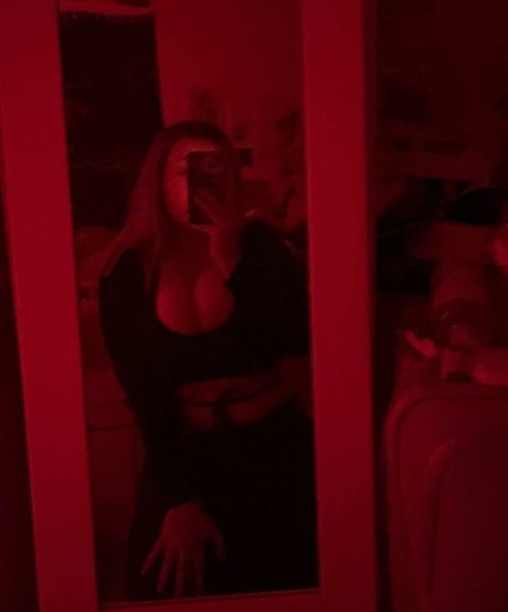 Emily J art star picture