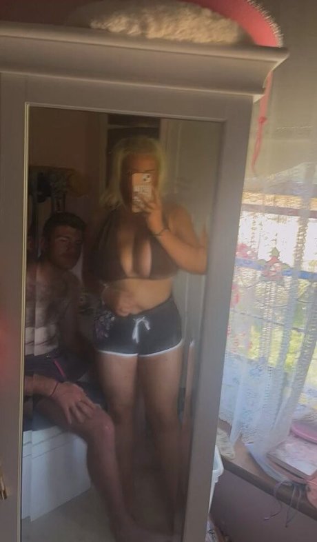 Emily J pornstar erotic pics