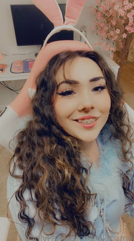 kaikitsune adult actress photo