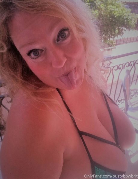 bustybbwbrit pornstar nude pic