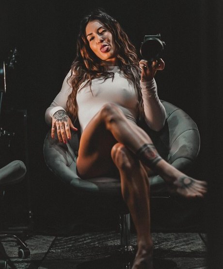 Celia Gabbiani exclusive model image