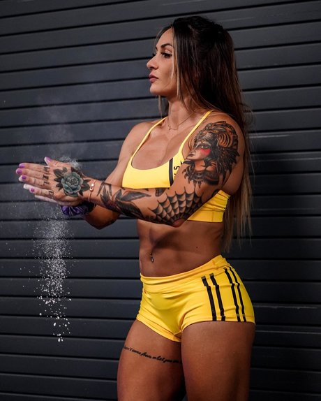 Celia Gabbiani art model pic