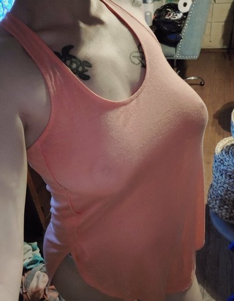 thatonegeekgirl exclusive model image