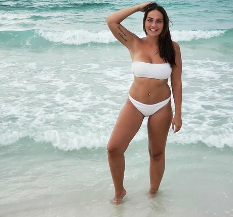 Shaylee Starr pretty model photos