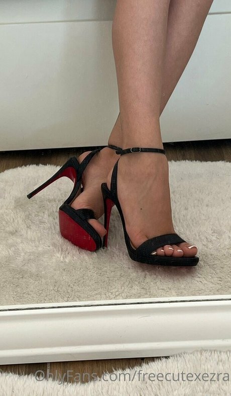 freecutexezra exclusive actress galleries