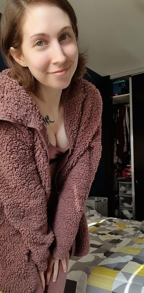 Aleenaxlaced free actress picture