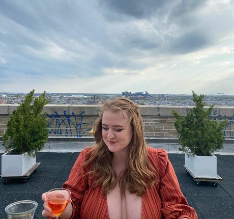 Cayley M model art pics