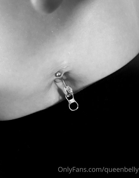 queenbelly nude star gallery