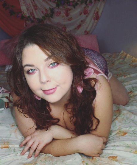 honeybuntv model art picture