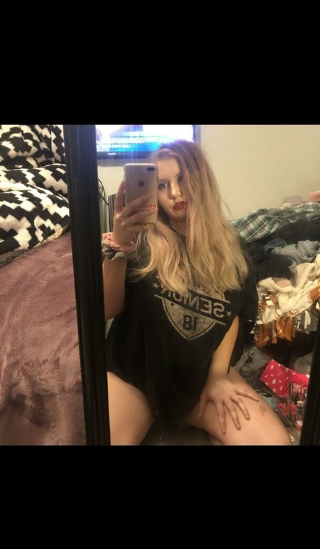 nikoletlarie model sexy galleries