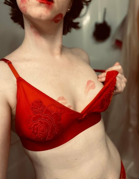 skeletoncrimes model pretty picture