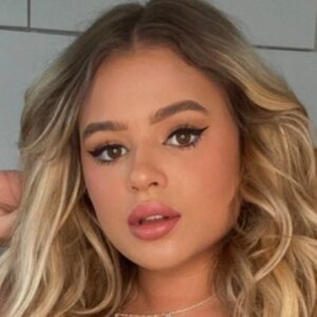 aleanaprivate star naked picture