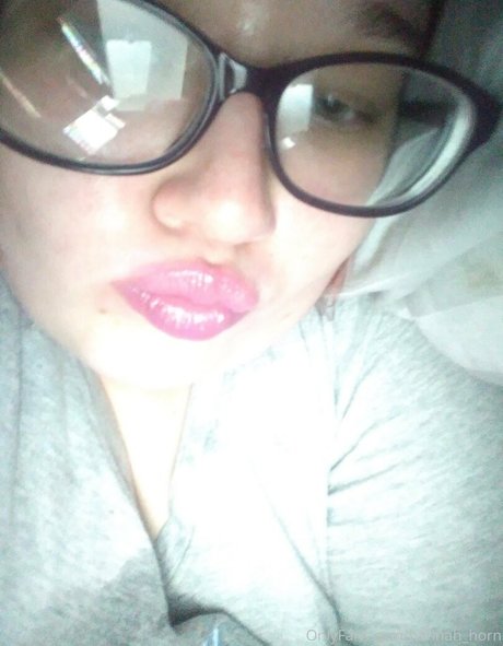 hannah horn star high quality picture