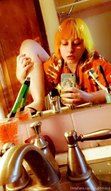 stup1d slut pornstar image