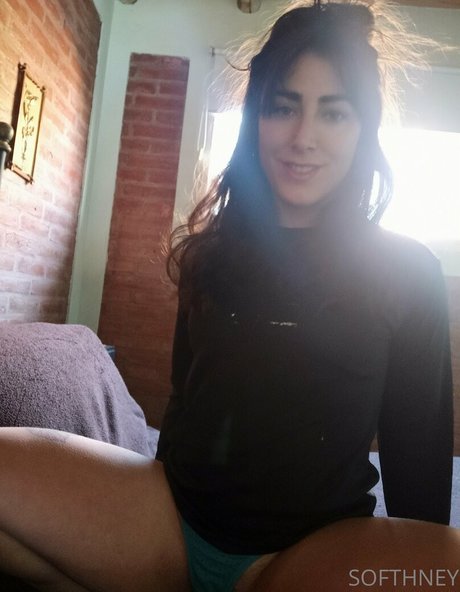 softhney xxx model pic