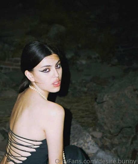 desire bunny sexy model gallery