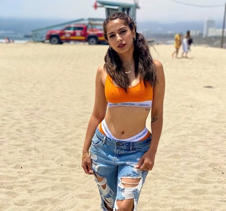 Simmi Singh star best picture