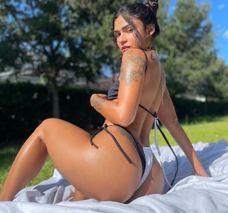 Ahlaninha star perfect image