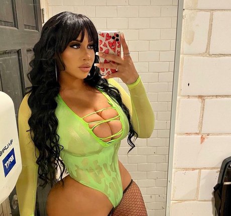 Kaemichelle beautiful pornstar photo