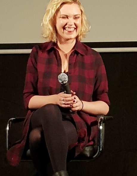 Eliza Taylor model pornographic photo