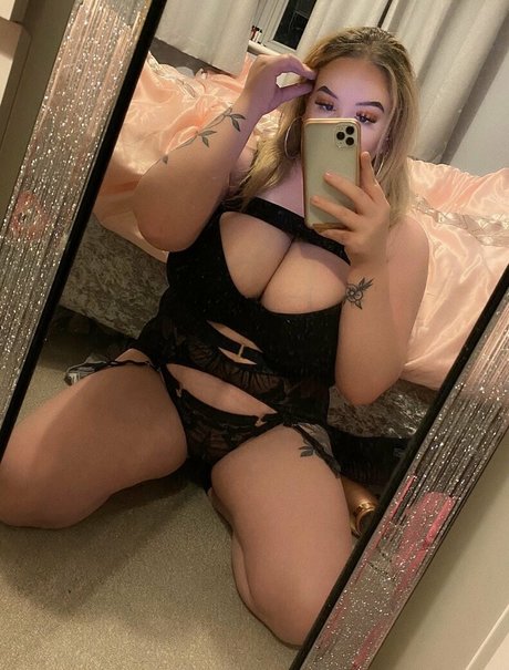 Emily Gillick actress pics