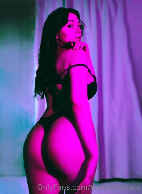 barbiebeckah model naked pic