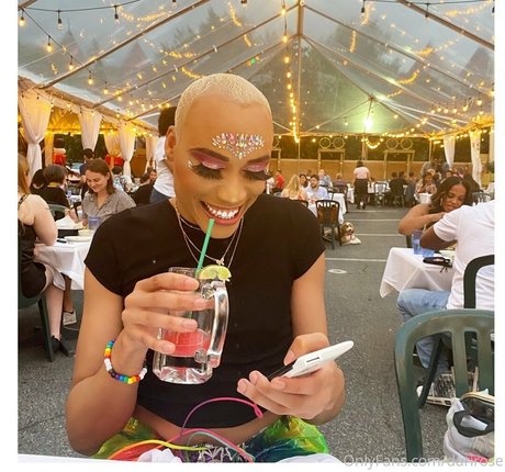 darirose hot star photo