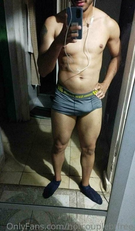 hotcouplebtfree naked actress pics