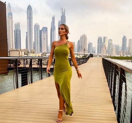 Chloe Gibbs star beautiful pics