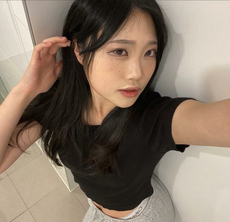 arikills pornstar naked galleries