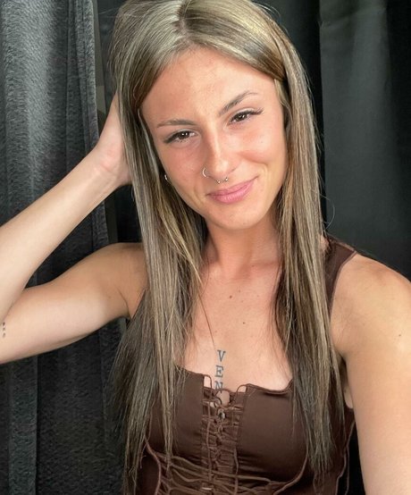 Jessica Clark model hot picture