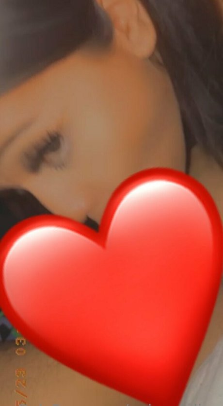 noisynadiaa sexy actress photos