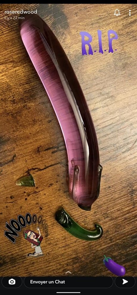 Rose Redwood model perfect picture