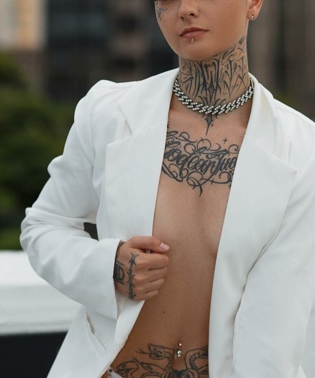 Nadyvargaspxt naked pornstar img