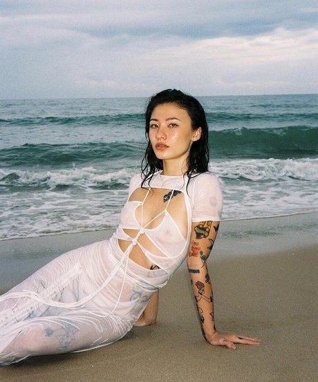 naomiroestel top star pics