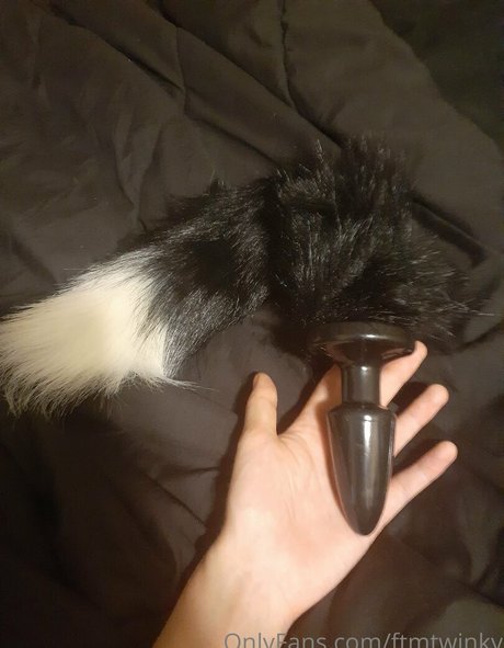 enbyqt pornstar erotic pics