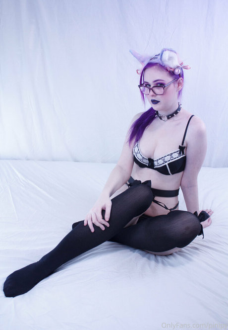 Pinipy model nudes img