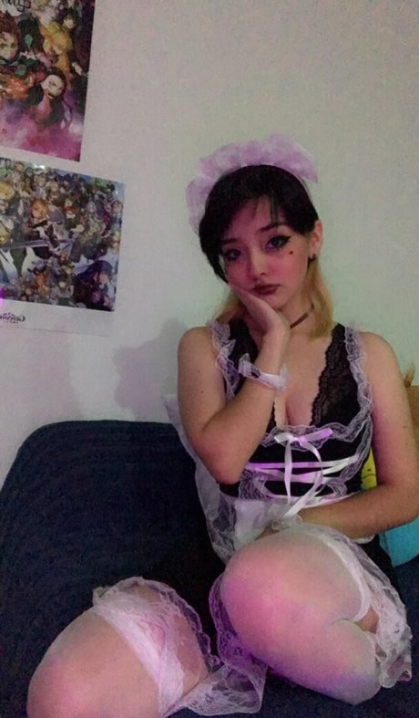 Nickdronninger hot model img