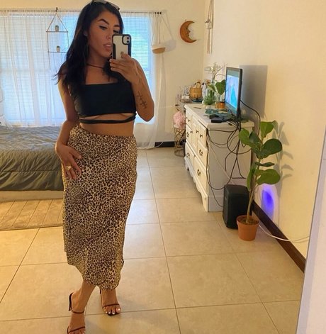 gabrielamal_ model pornographic picture