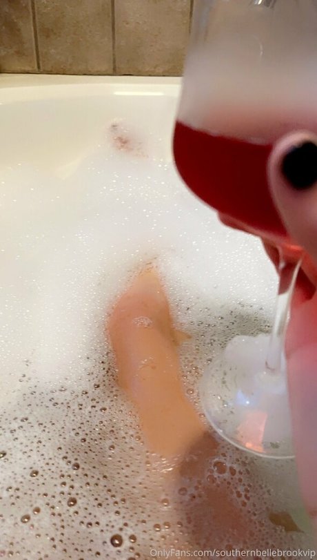 Southern Belle Brook hot model pictures