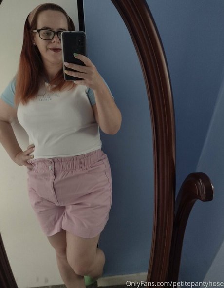 petitepantyhose best pornstar pic