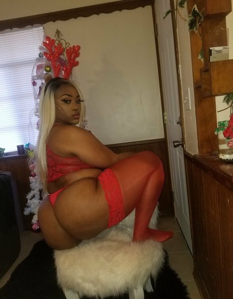 fineapple diva model porn pictures