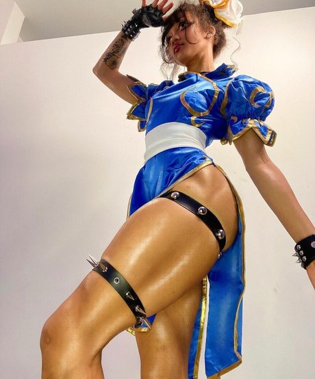 Numochiii pornstar naked picture