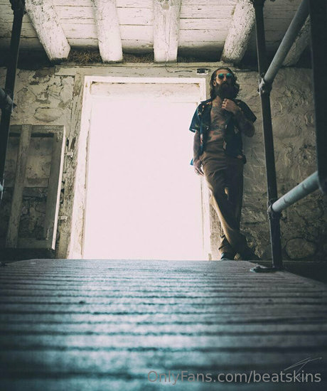 beatskins naked pornstar galleries