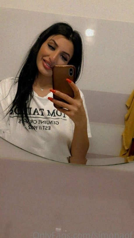 simonaof nudes model pics