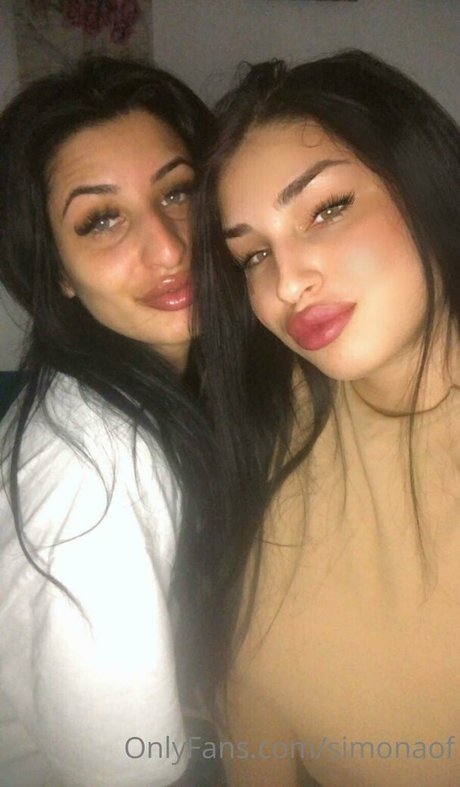 simonaof nude actress gallery