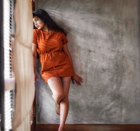 Nimesha Jayarathne top star photo